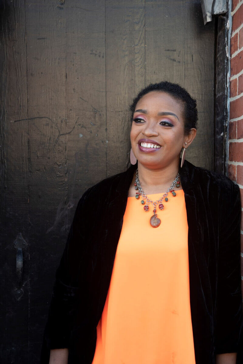 Leslie Gray Streeter